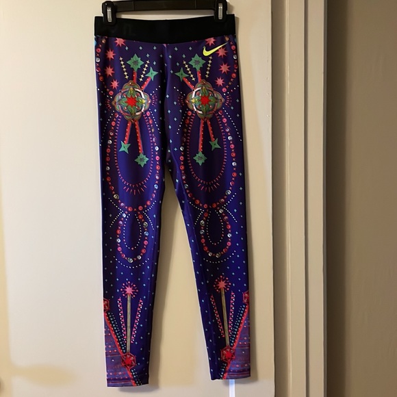 Nike Work out tights Dry-Fit size SMALL (worn once) Burning Man Vibes - Picture 1 of 16